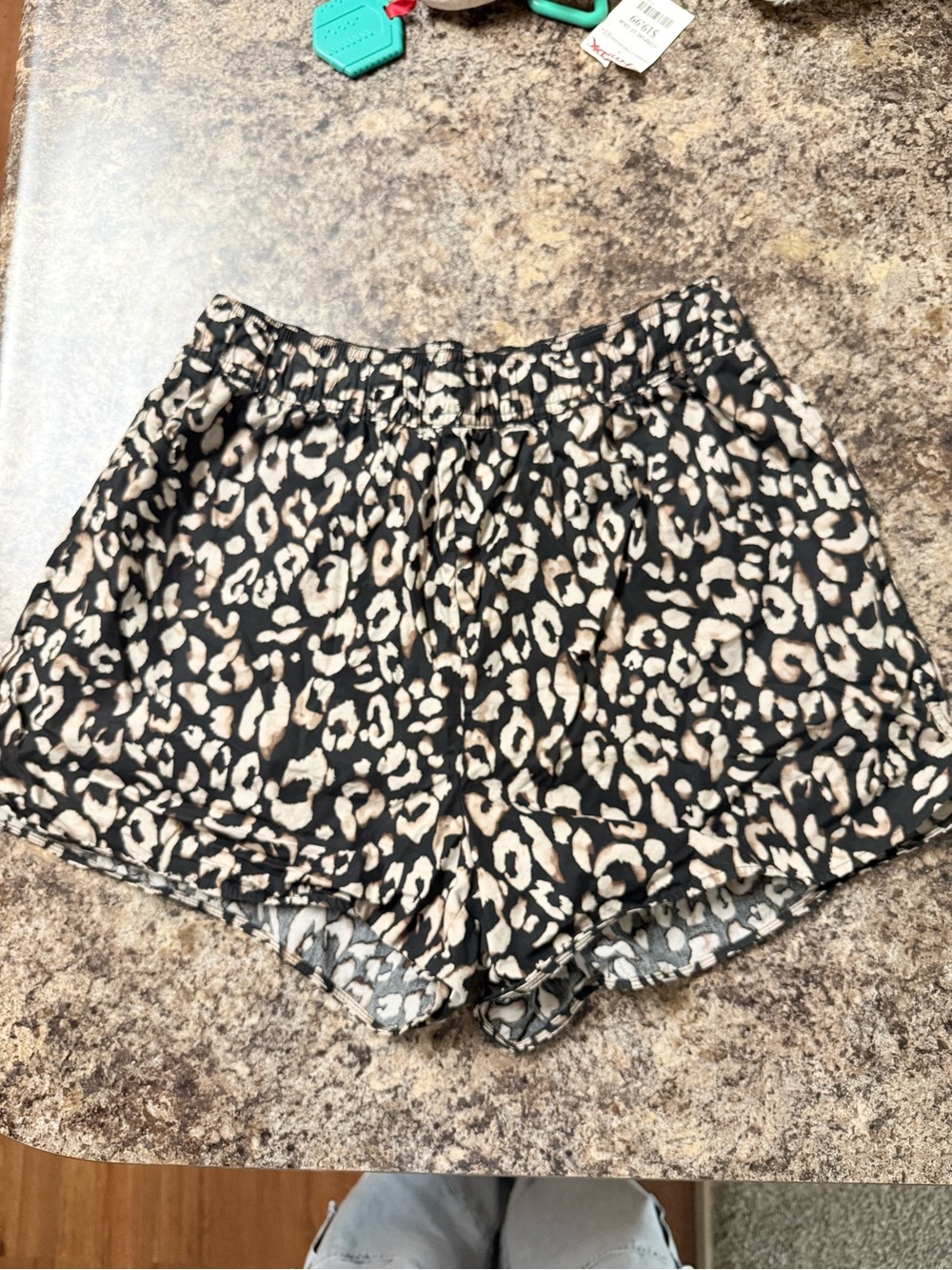 H&M Black & Cream Leopard Print Elastic Waist Athletic Shorts